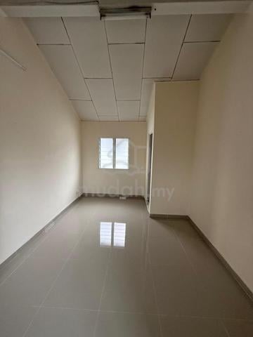 2.5 storey landed desa setapak, walk to wangsa maju LRT 5min, sewa 1