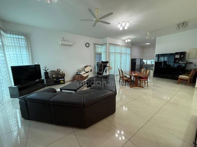 Three Storey Bungalow For Rent @ Taman Desa Tebrau. 1