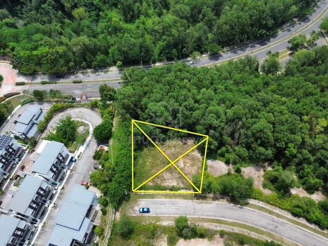 CORNER LOT Bungalow Lot Cahaya SPK near Elmina and Bukit Jelutong 1