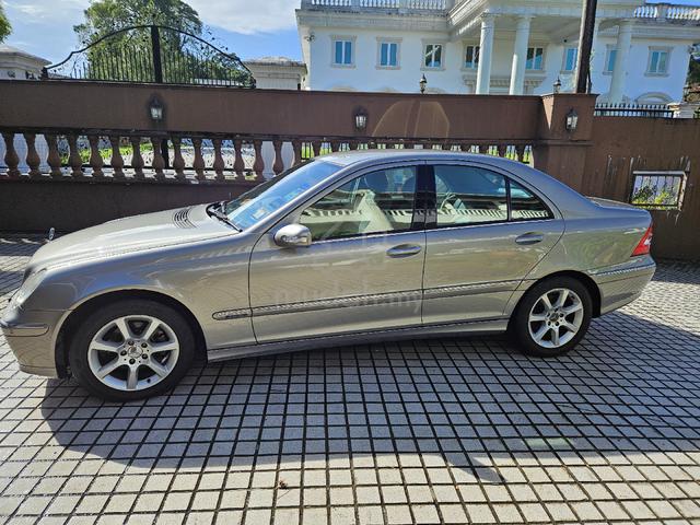 1995 Mercedes Benz 200 2.0 (M) - 2