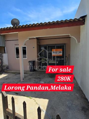 Bandar Melaka Low Market Value House to Sale 1