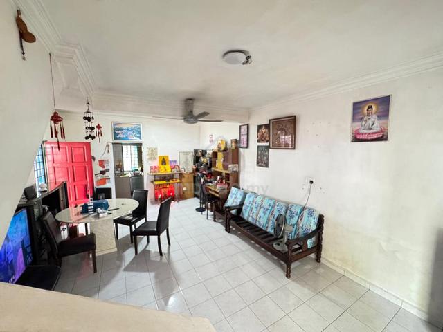 Permas Jaya Double Storey Low Cost CORNER Lot / Can Full Loan 1