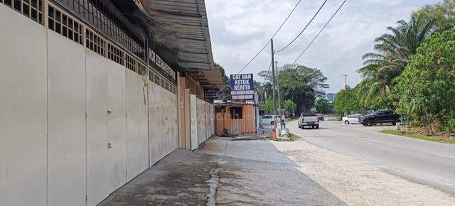 Ground Floor Shoplot Beside main road Jalan Puchong for rent 1