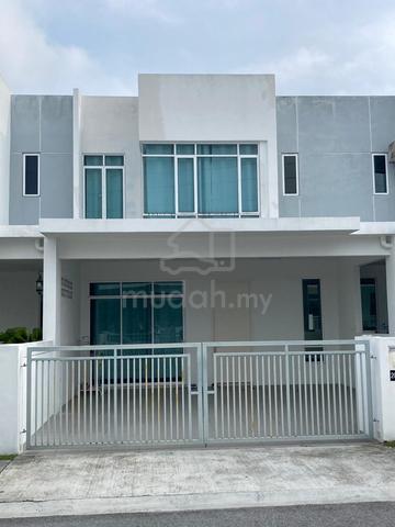 2 storey superlink Residensi SIGC for sale !!!!!! 1
