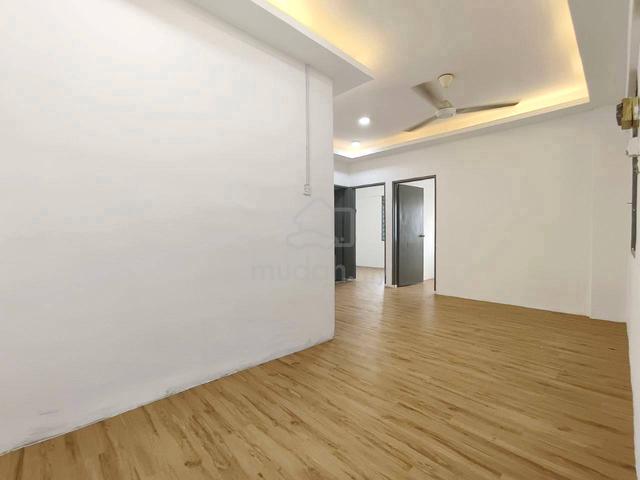 Taman Molek 3