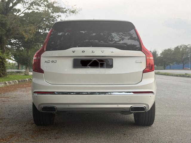 2021 Volvo XC90 T8 INSCRIPTION PLUS True Mil. 66k - 5