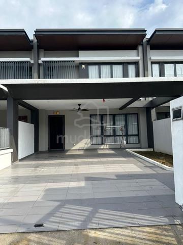 Premium Living at Hampton Residence, Bandar Seri Coalfields ✨ 1