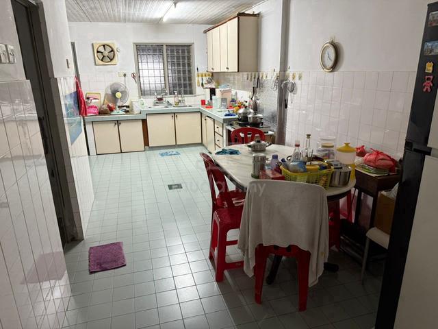 Taman Sungai Besi Indah double storey Seri Kembangan Selangor 1