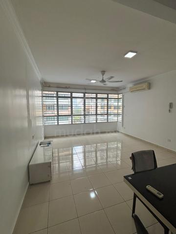 Mutiara Anggerik 1