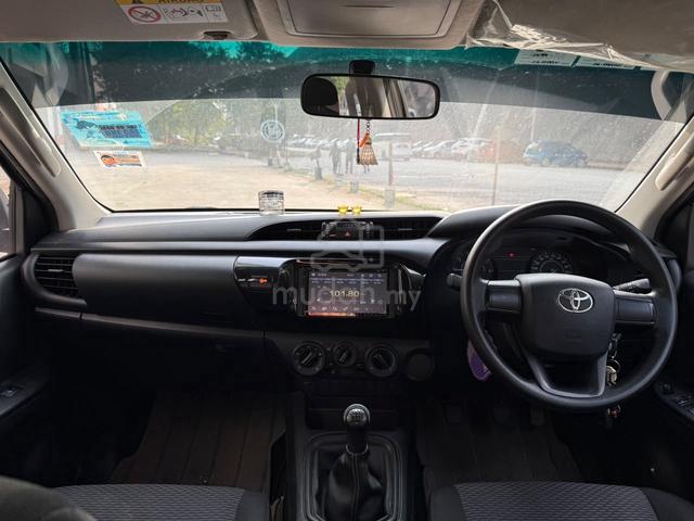 2016 Toyota HILUX Revo 2.4 (M) 4x2 - 5