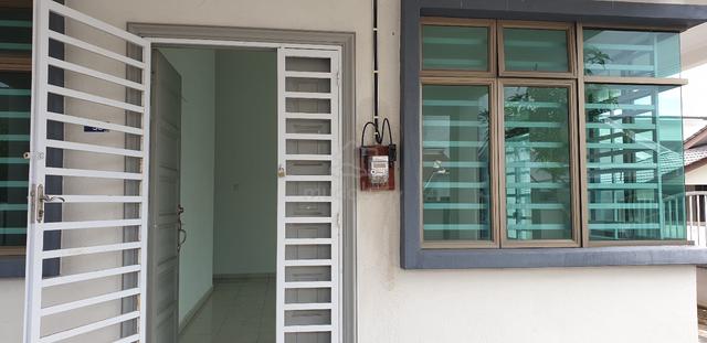 1 stry 4 bedroom tanjung minyak bukit rambai near cheng sg udang 1