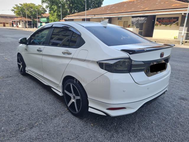 Honda CITY 1.5 V I-VTEC (A) - 4