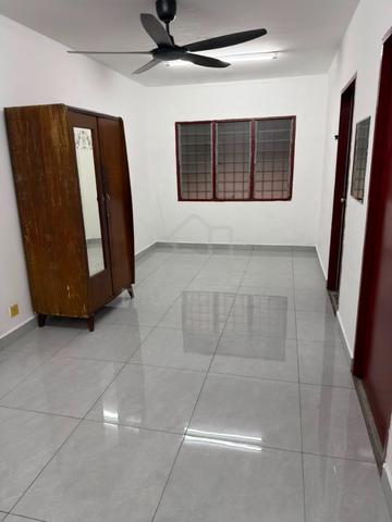 Apartment Lestari (Damansara Damai) 1
