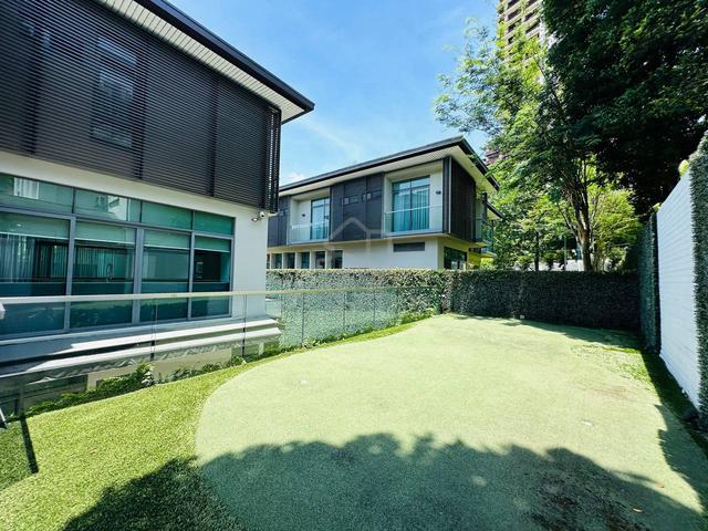 Low Density Gated Guarded ! Bungalow House With Pool @ Enclave 3
