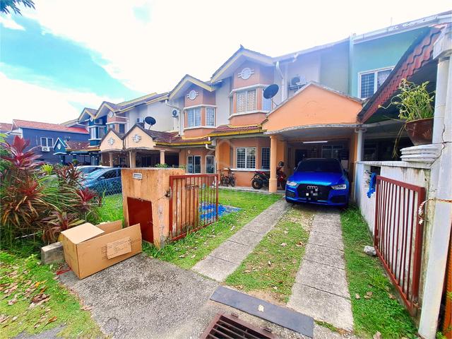 2 Storey Terrace LEP 4, Taman Lestari Putra Seri Kembangan,22 x 70sqft 1