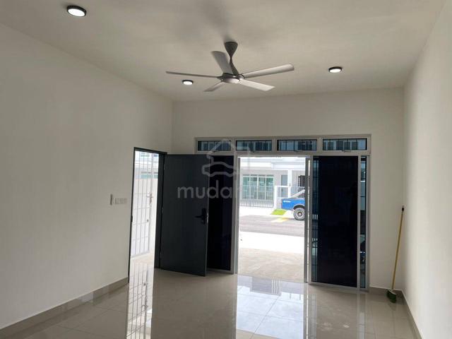 Jalan Perjiranan 14 @ Bandar Dato Onn, Renovated, Brand New, Unblock 1