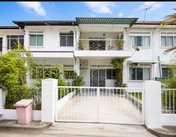 [25x75] 2 Storey House Paramount Garden Petaling Jaya Selangor 1