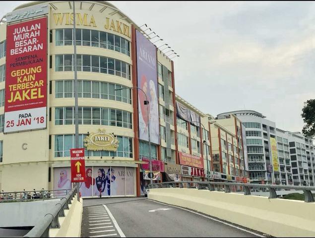 Ground Floor Shop Ostia Jakel Facing Tol High Traffic For Branding 1