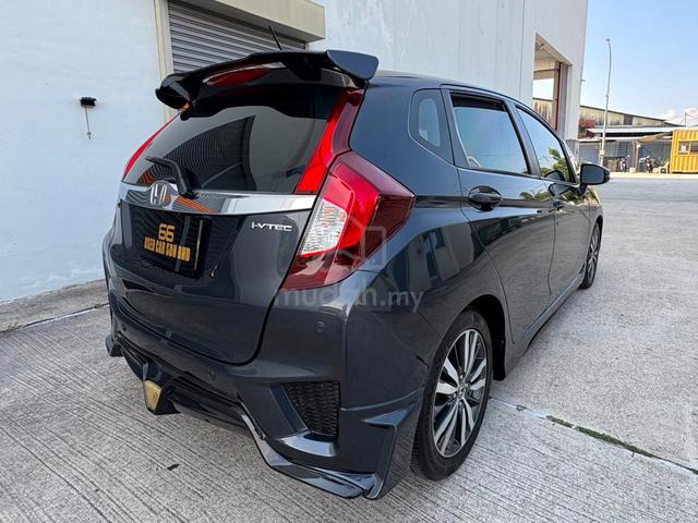 2015 Honda JAZZ 1.5 V (A) - 5