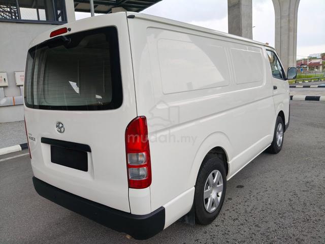 2023 Toyota HIACE 2.5 (M) Panel Van - 5