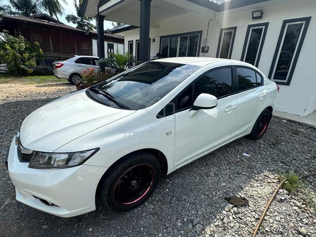 2012 Honda CIVIC 1.8 S i-VTEC FACELIFT (A) - 3