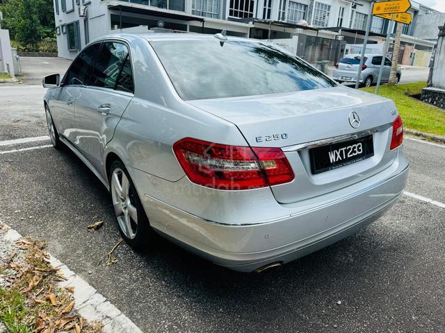 2011 Mercedes Benz E250 CGI BlueEFCY - 4