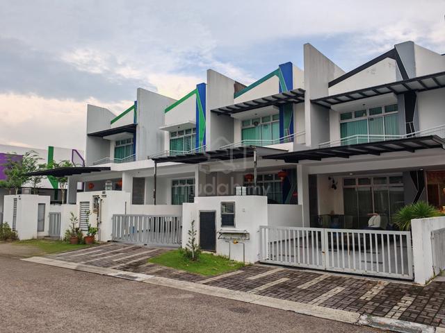 Taman Eco Cascadia Mount Austin Double Storey Terrace House 1