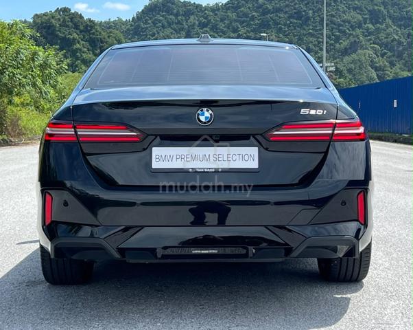 2025 BMW 520i M-Sport (G60) - Premium Selection - 5