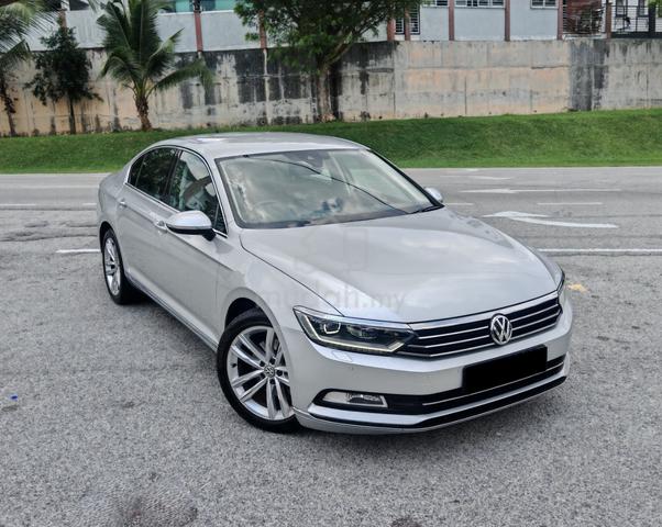 2018 Volkswagen PASSAT 2.0 TSI HIGHLINE (A) SPORTY - 1