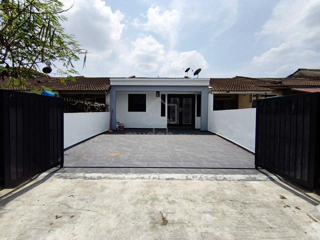 Taman Universiti Fully Renovated Extended Single Storey Terrace 1