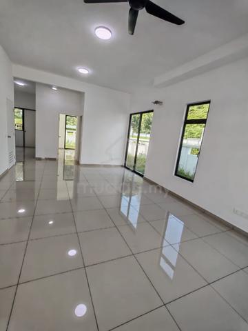 LOW DEPOSIT / Double Storey / Eko Tropika / 4 Bed 3 Bath 1