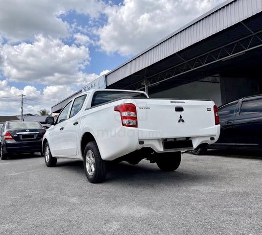 Mitsubishi TRITON QUEST 2.5 M/T - 2