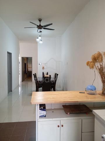 Jenjarom Homestay - photo 4 of 6
