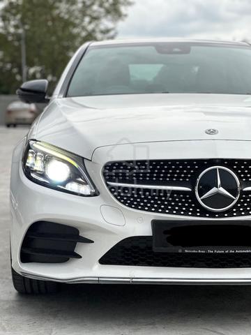 2018 Mercedes Benz C300 2.0 AMG LINE (CKD) (A) - 2