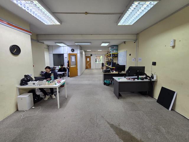 Rent: OFFICE [3rd Flr with Lift],Pelangi Square Business Centre, KD 1