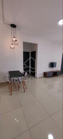 Middle room available for rental 1