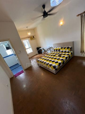 Seri Maya Master Room For Rent-Muslim Female Only, 1