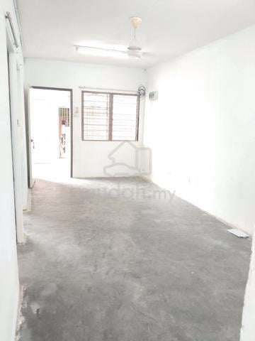 Mahkota Cheras Flat 1
