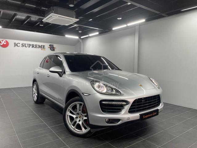 2010 Porsche CAYENNE 4.8 TURBO 958 (A) - 1
