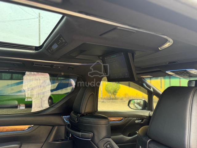 2015 Toyota ALPHARD 3.5 EL FullSpec Black Interior - 4
