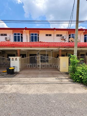 Kubang Kerian Terrace House 2storeys w AC 1