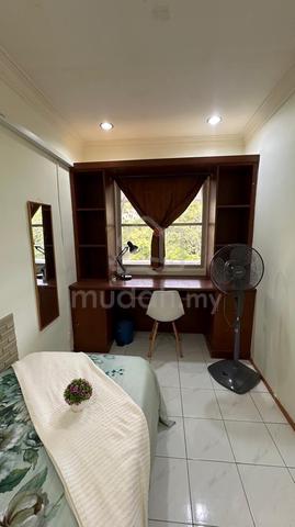 Premium Single Room @ Presint 16 Putrajaya (All-Female House) 1