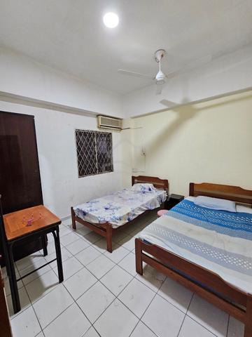 Api-Api Apartment 1