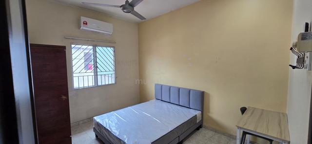 Single Middle Bilik Bukit Tinggi Klang All in Aeon Hospital Giant Port 1