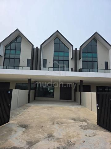 Batu Kawa Pine View New Super Large Double Storey 1