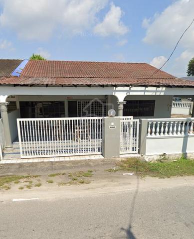 Partially Furnished Semi-D for rent!!! 1