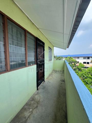 Flat Taman Ungku Tun Aminah 1