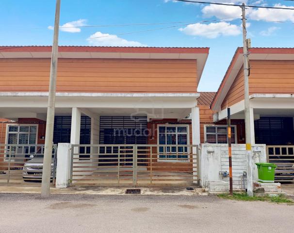 [FOR SALE] Rumah Teres Setingkat di Kempadang Makmur (Pinggiran Putra) 1