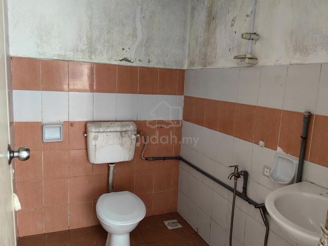 Flat Bukit Indah 5