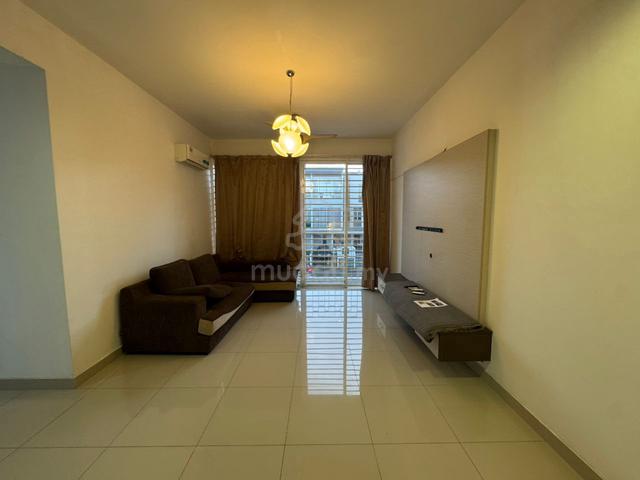 Spacious cheap Cascadia Lake Vista Townhouse Tasik Prima in Puchong 1